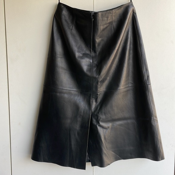 Leather skirt - Picture 2 of 2